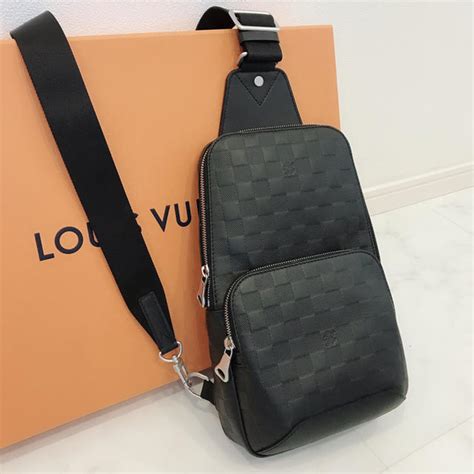 lv アヴェニュー スリング バッグ